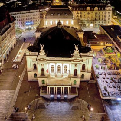 Professionelle Luftaufnahmen mit Drohne: Opernhaus