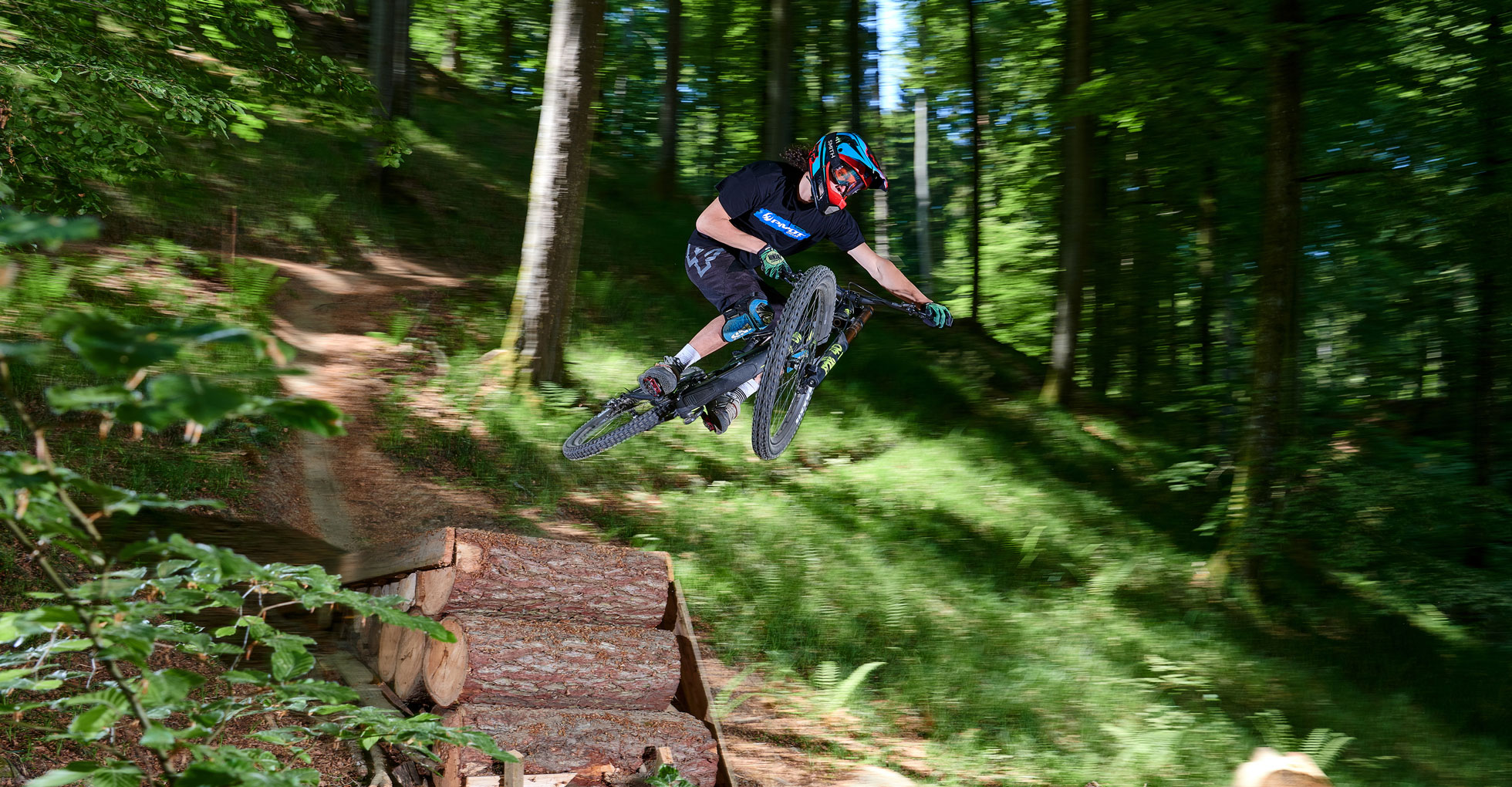 Mountainbike Downhill Jump | Sportfotografie